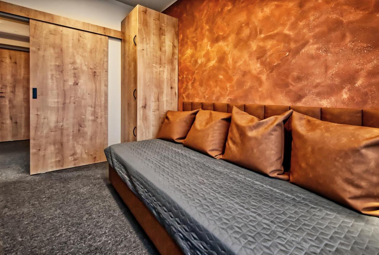 Restaurace A Penzion Praha Dolní Dunajovice Kültér fotó